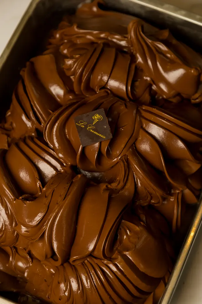 Vaschetta di gelato al cioccolato